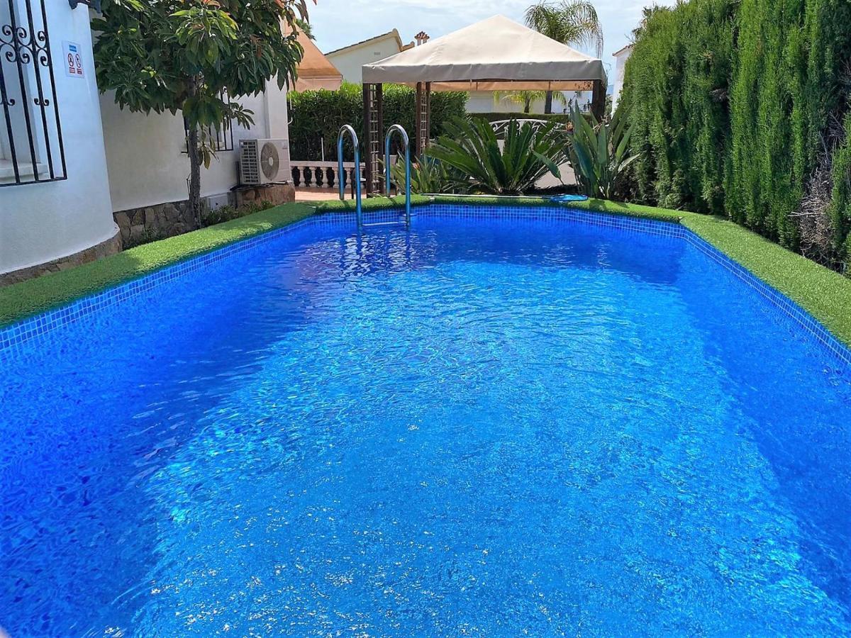 Family Beach Villa Rubens Oliva Exterior foto
